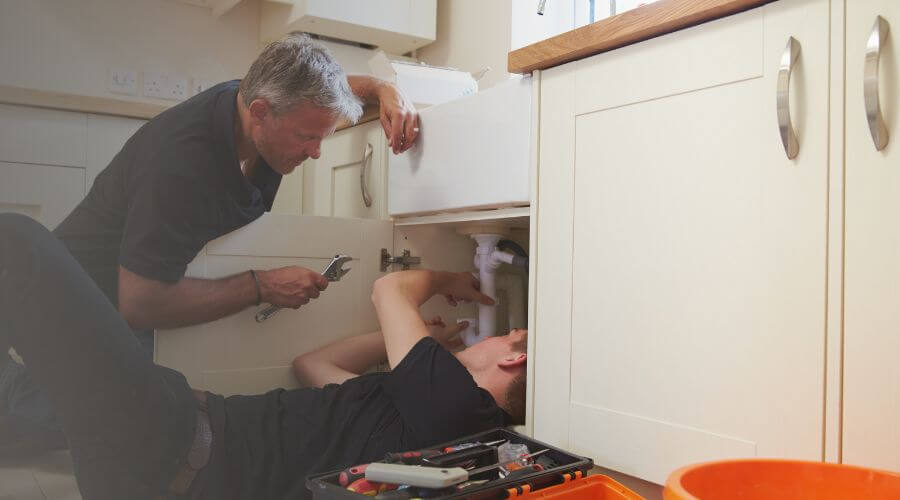 Local expert plumbing services in Farmland, IN